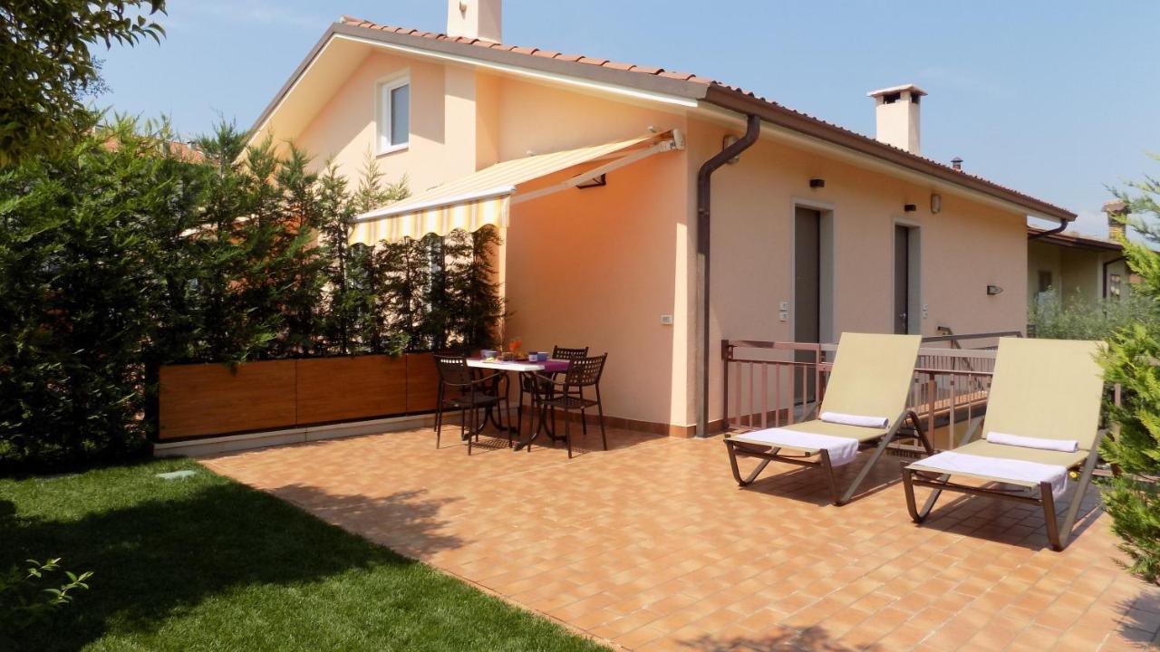 Millyholidays - Apartment Lilla - Center - Nearby Beach - Private Garden - Spa Pool Bardolino Exterior foto