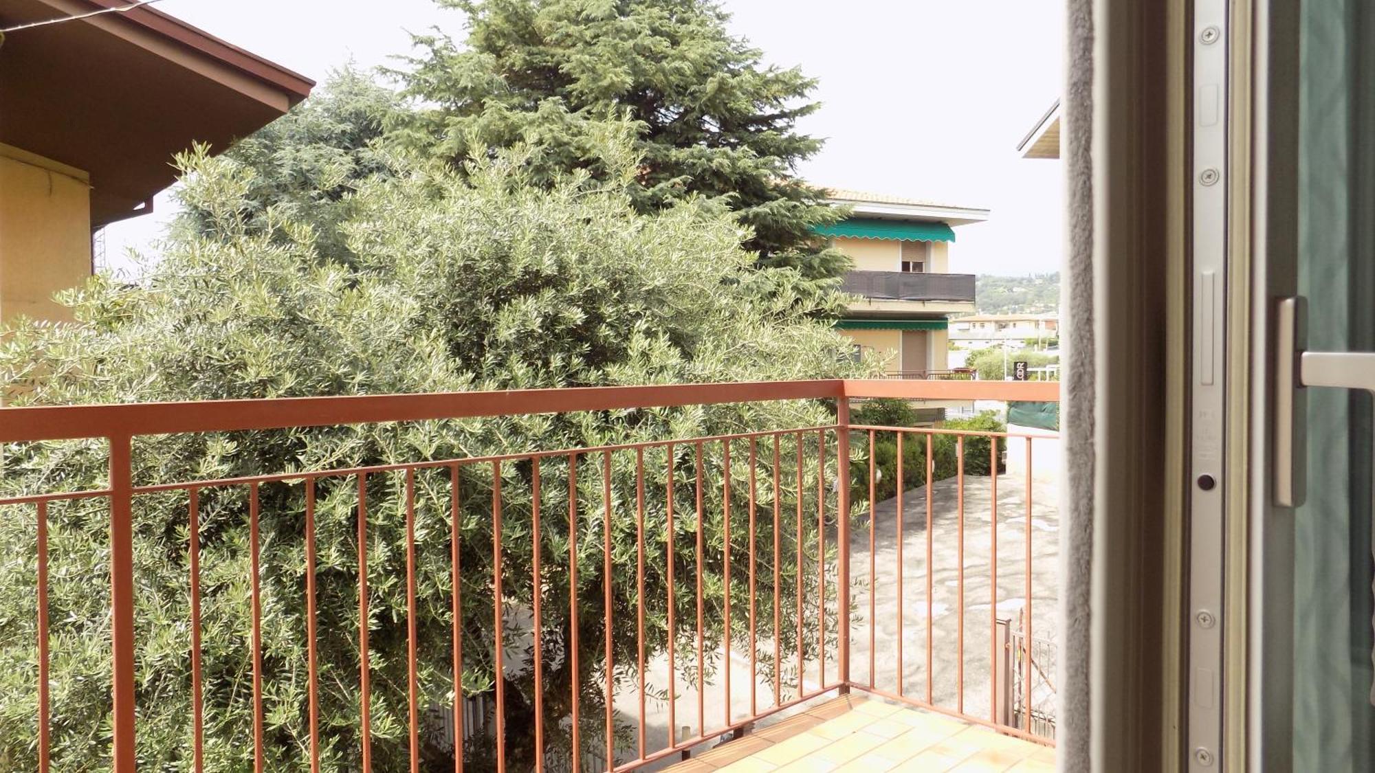 Millyholidays - Apartment Lilla - Center - Nearby Beach - Private Garden - Spa Pool Bardolino Exterior foto
